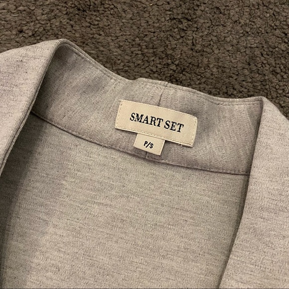 Grey fit and flare sweater dress - Picture 4 of 6